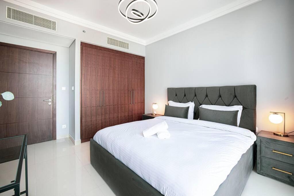 Magnificent Brand New Lux 3Br Burj & Fountain View Apartment Dubai Bagian luar foto